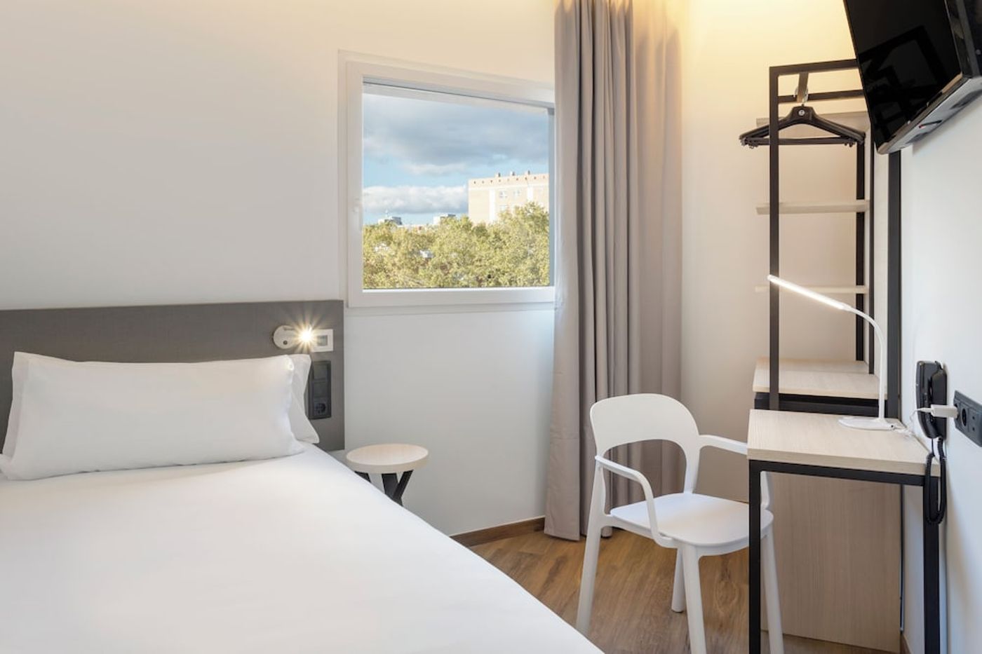 expedia-3163195-25