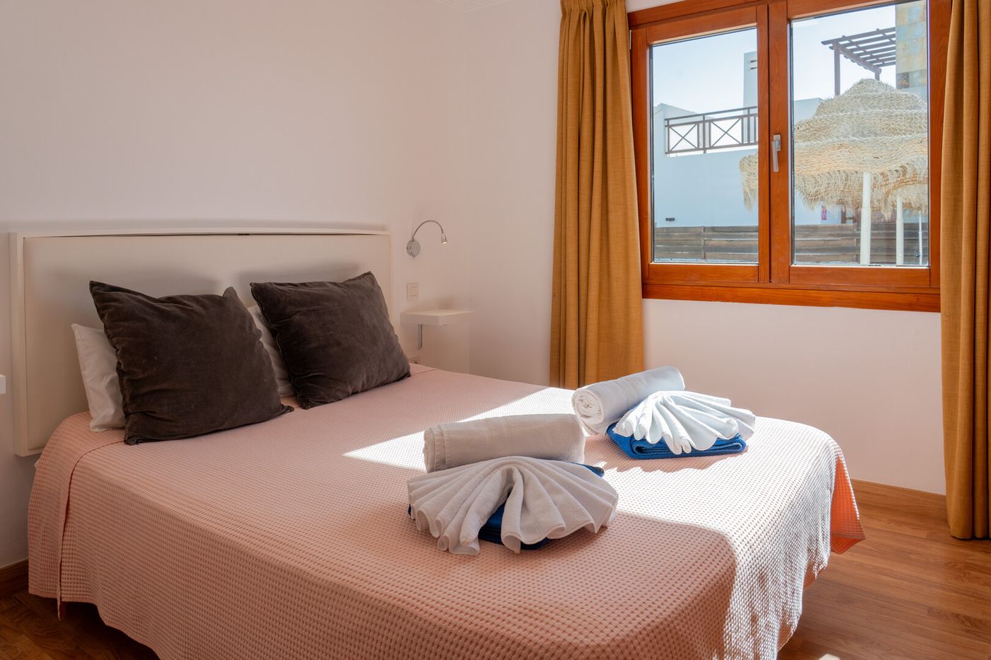 VILLAS PLAYA BLANCA BEACH MATE