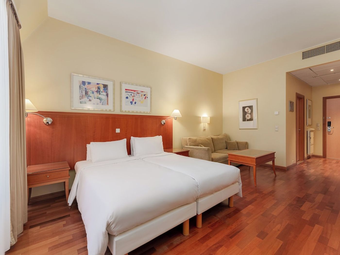 expedia-3163795-16