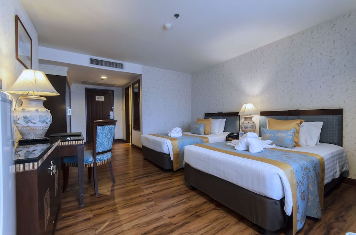 expedia-3120198-13