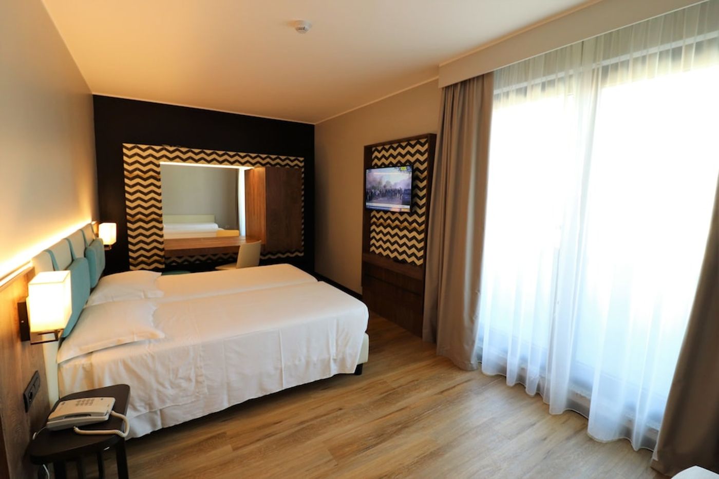 expedia-3159903-2