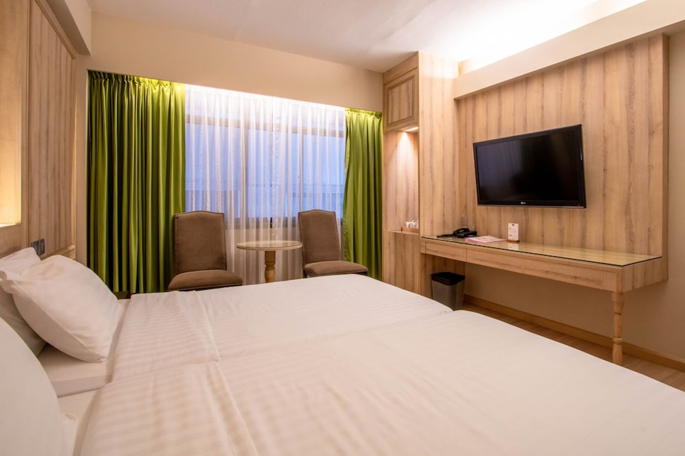 expedia-3162897-17