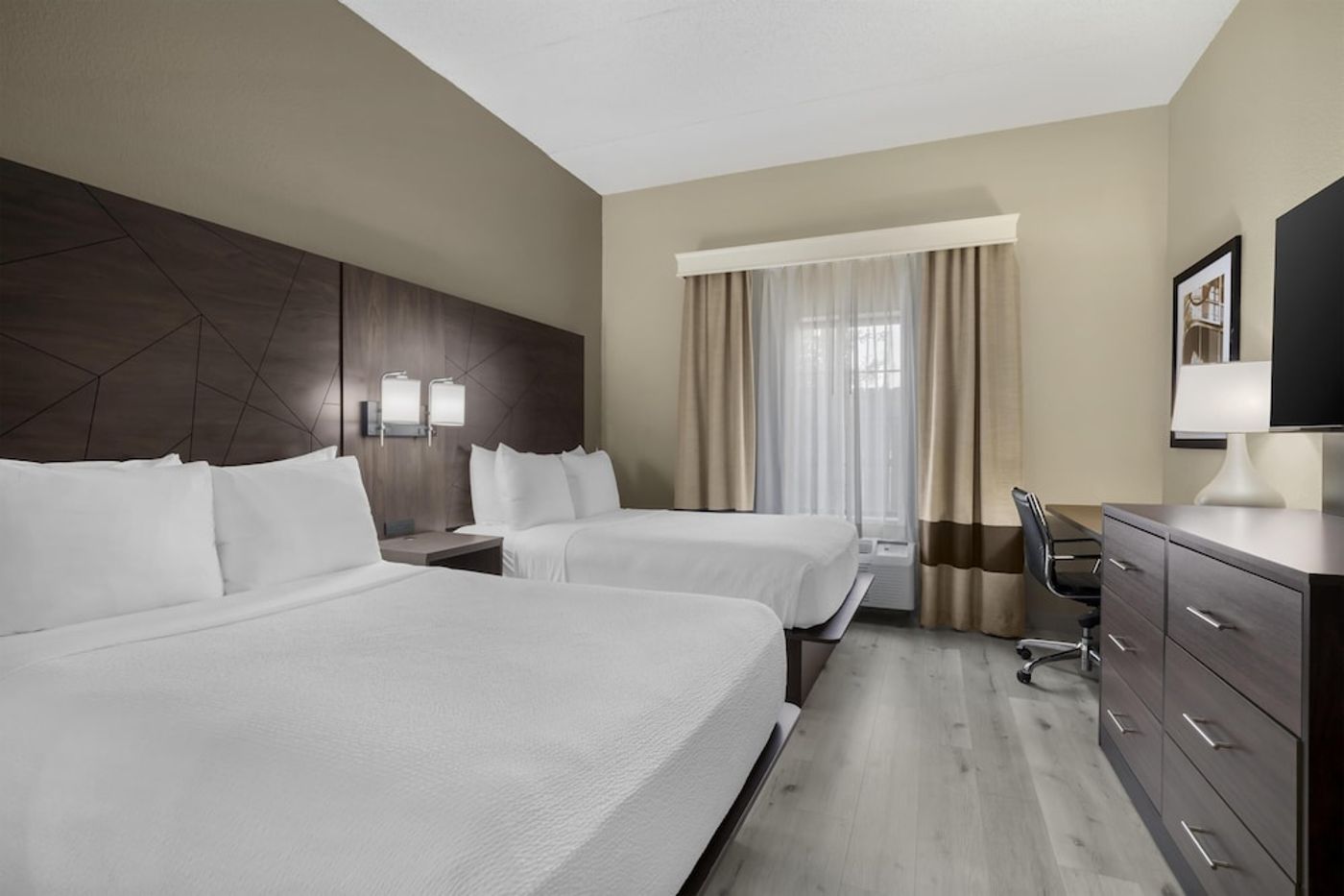 expedia-3165979-10