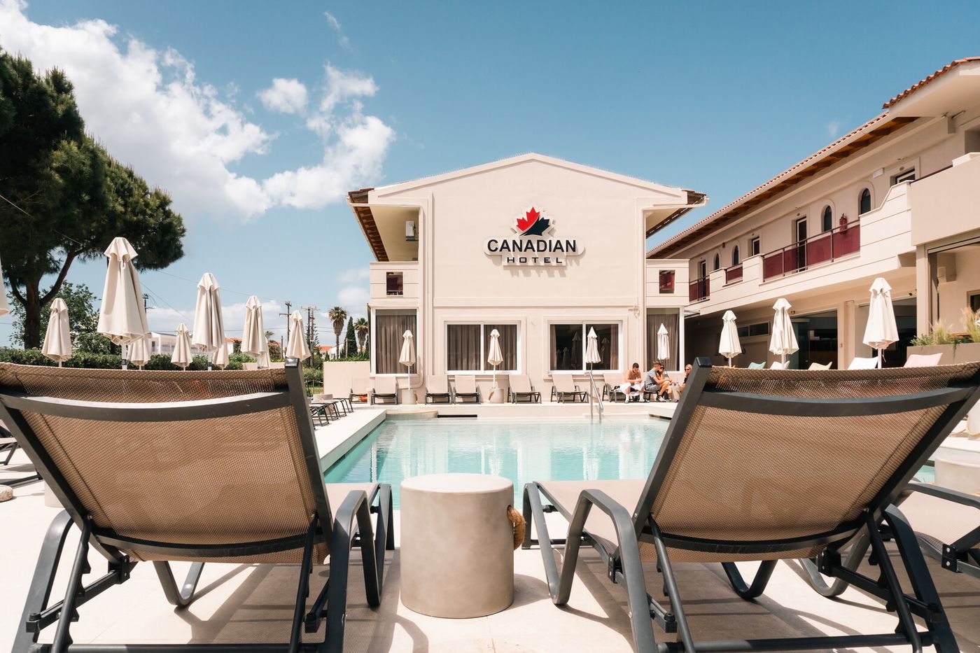 CANADIAN CLASSIC HOTEL
