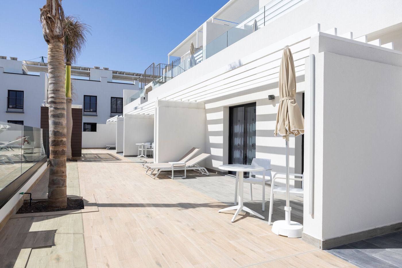 09.09.26 Esmeralda Cotillo Homes by LIVVO