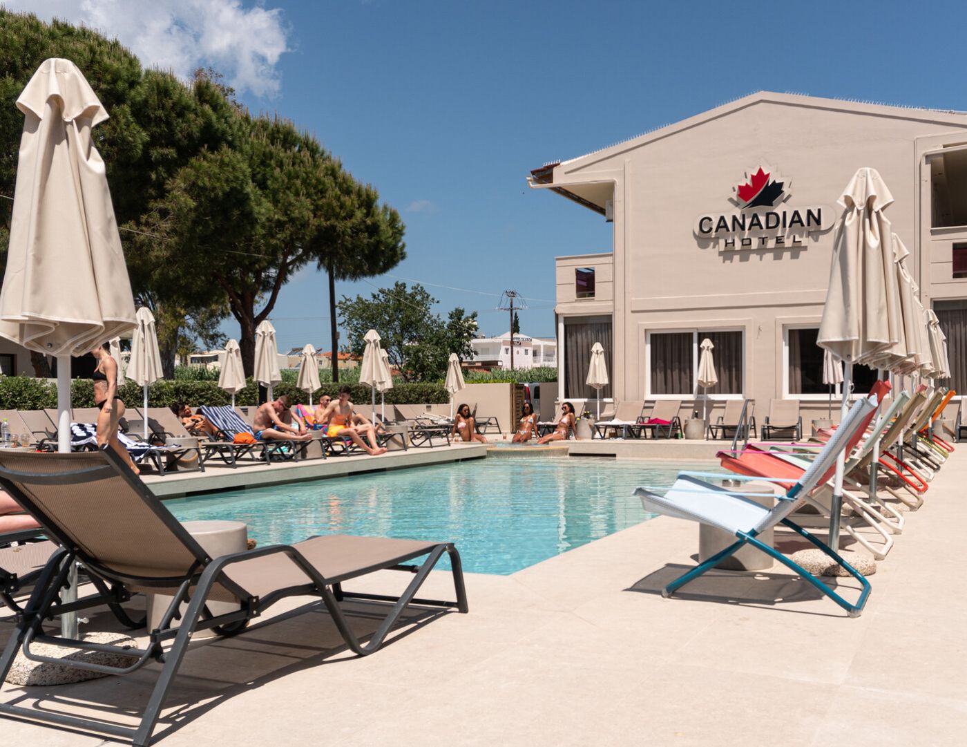 CANADIAN CLASSIC HOTEL