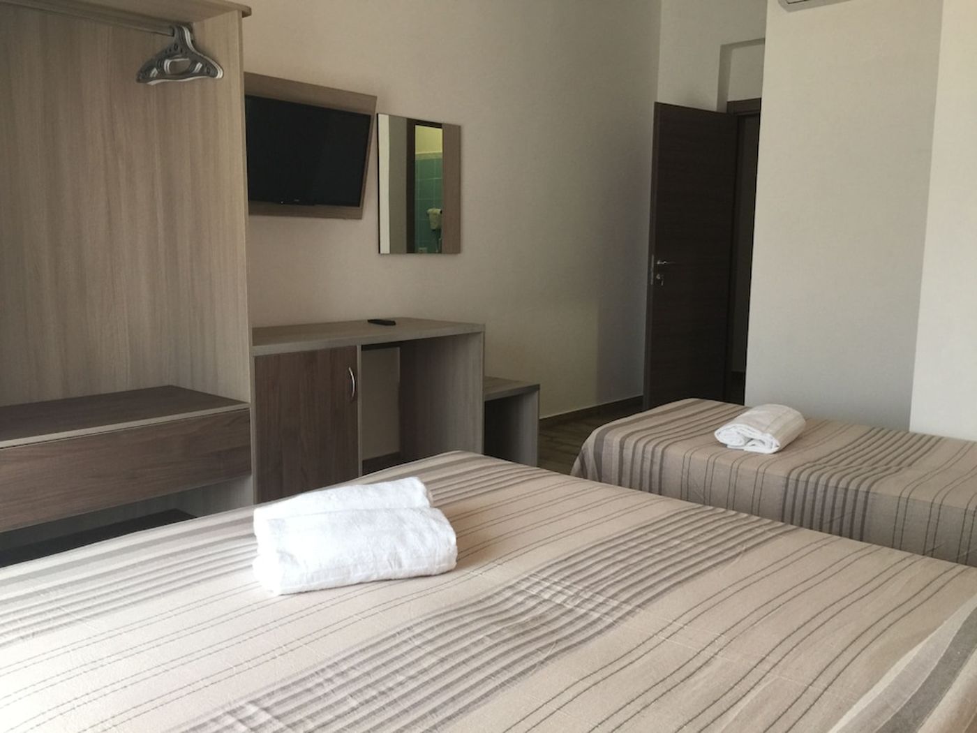 expedia-3166786-9