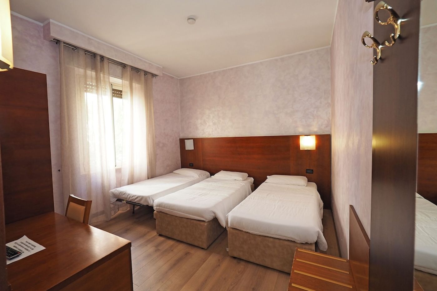 expedia-3163823-22