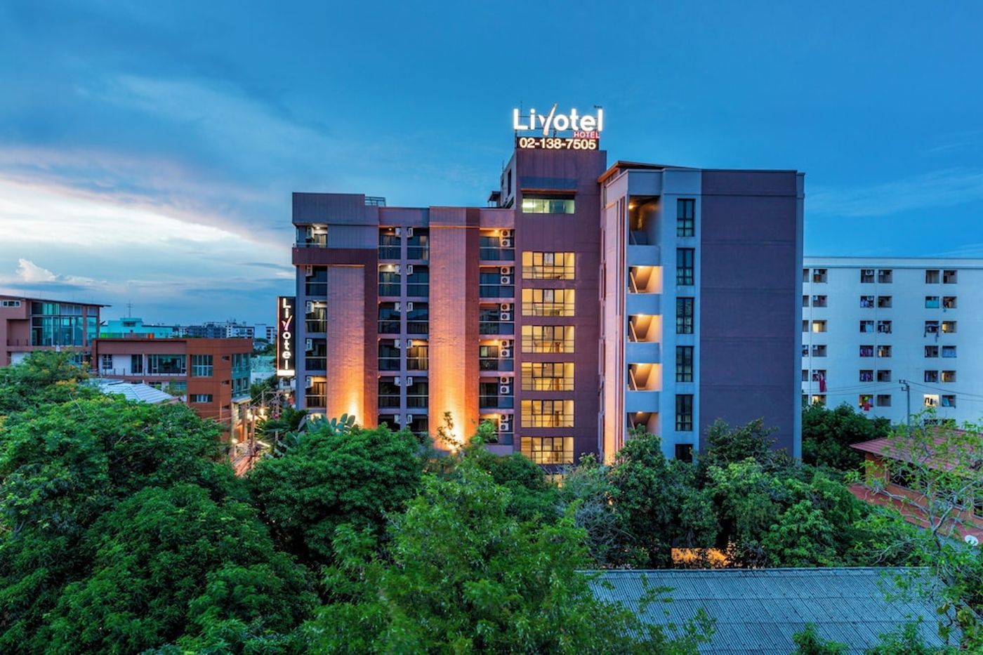 expedia-3162795-1