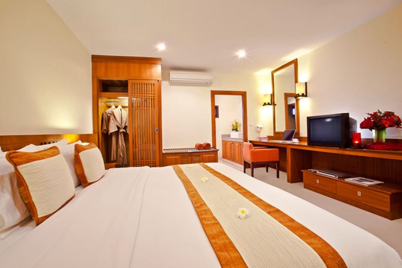 expedia-3156787-9