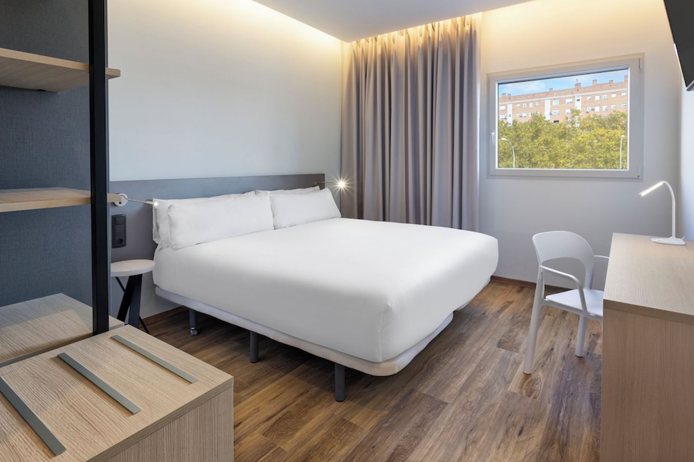 expedia-3163195-5