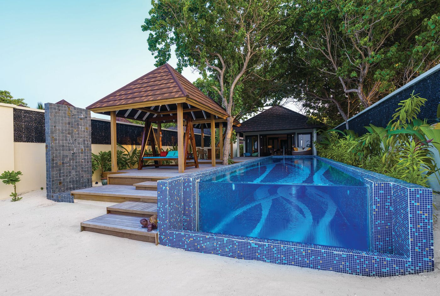 Atmosphere Kanifushi Maldives 04.02