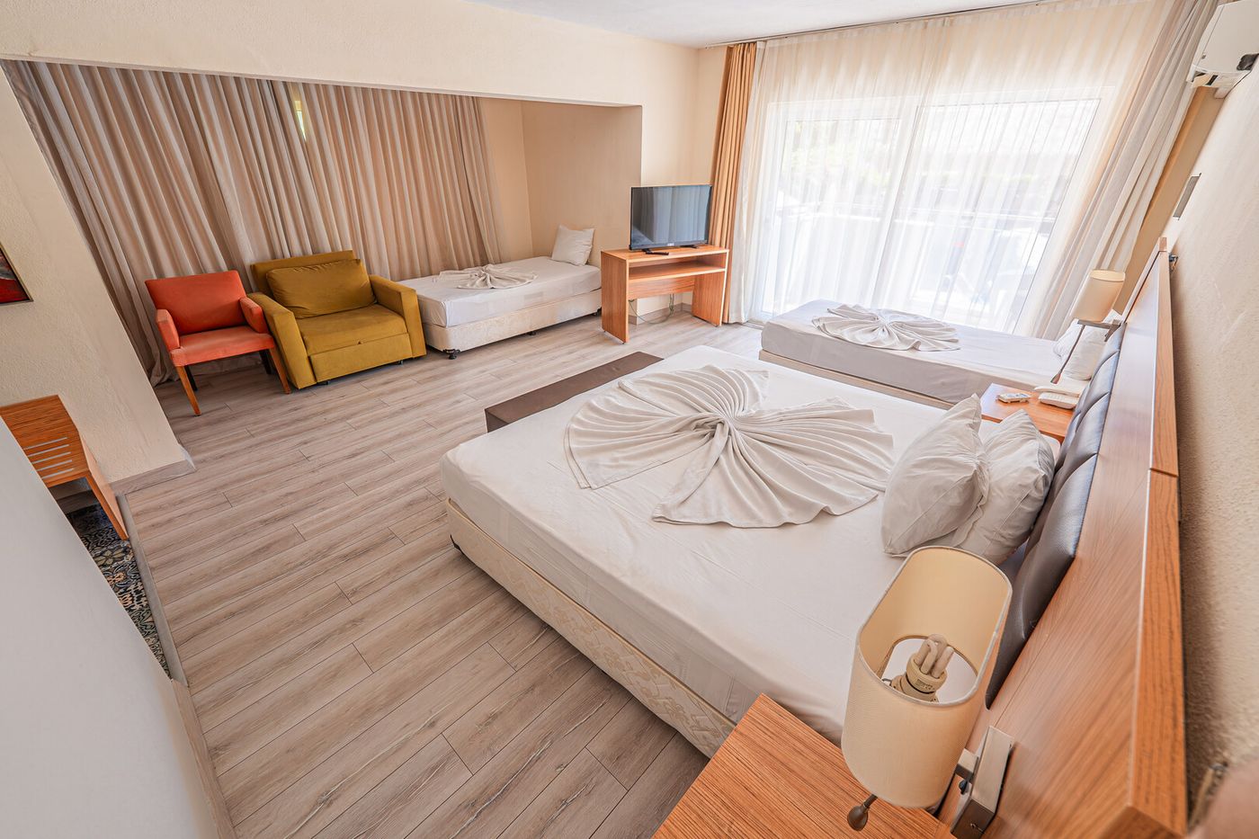 Begonville Hotel