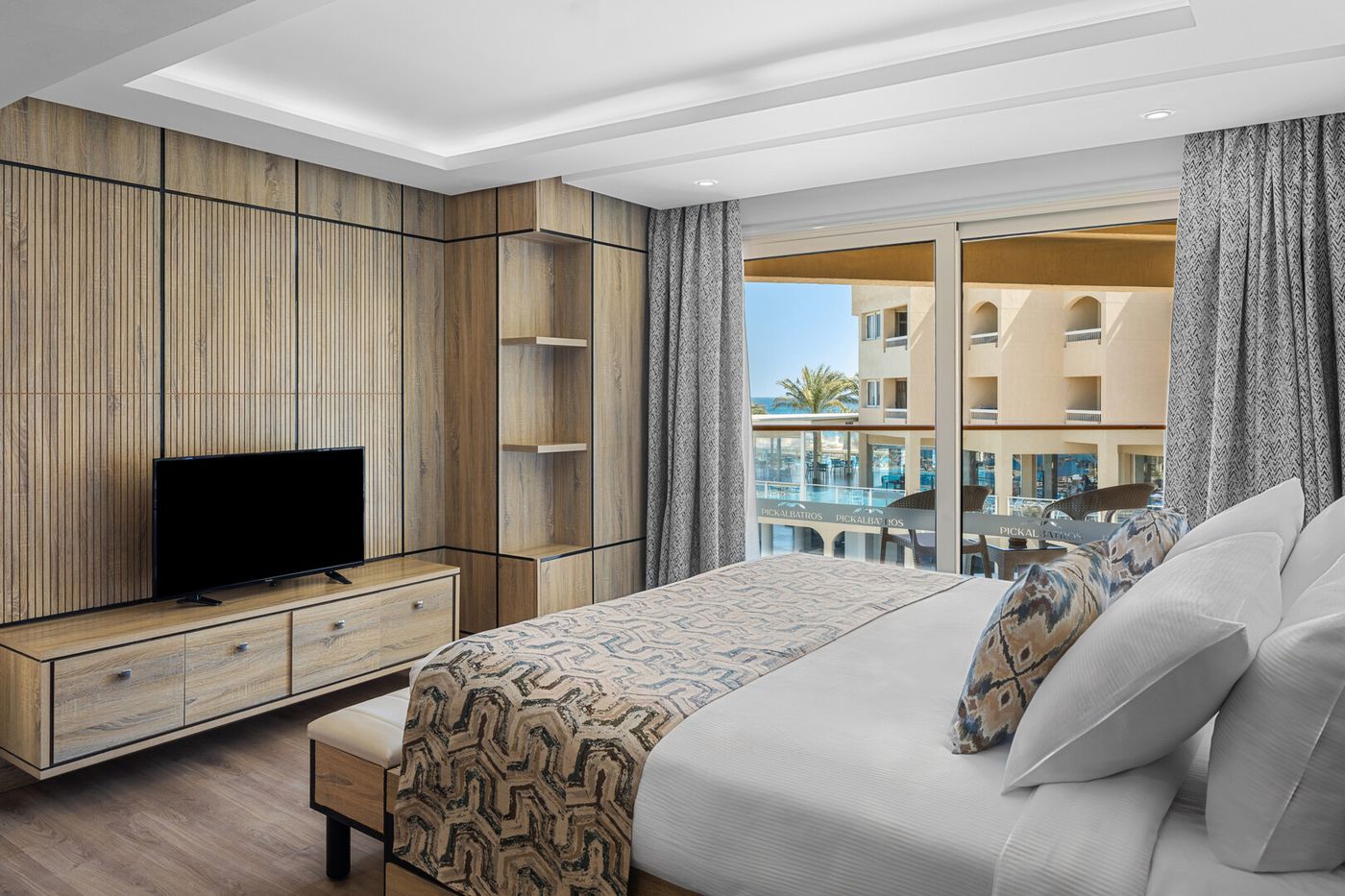  Beach Albatros Resort 30.01.