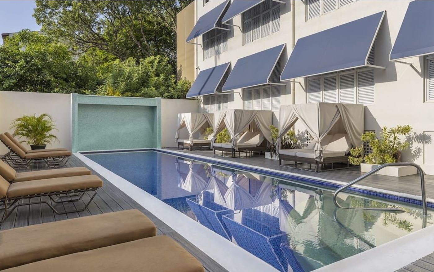 Waves Resort & Spa 08.04