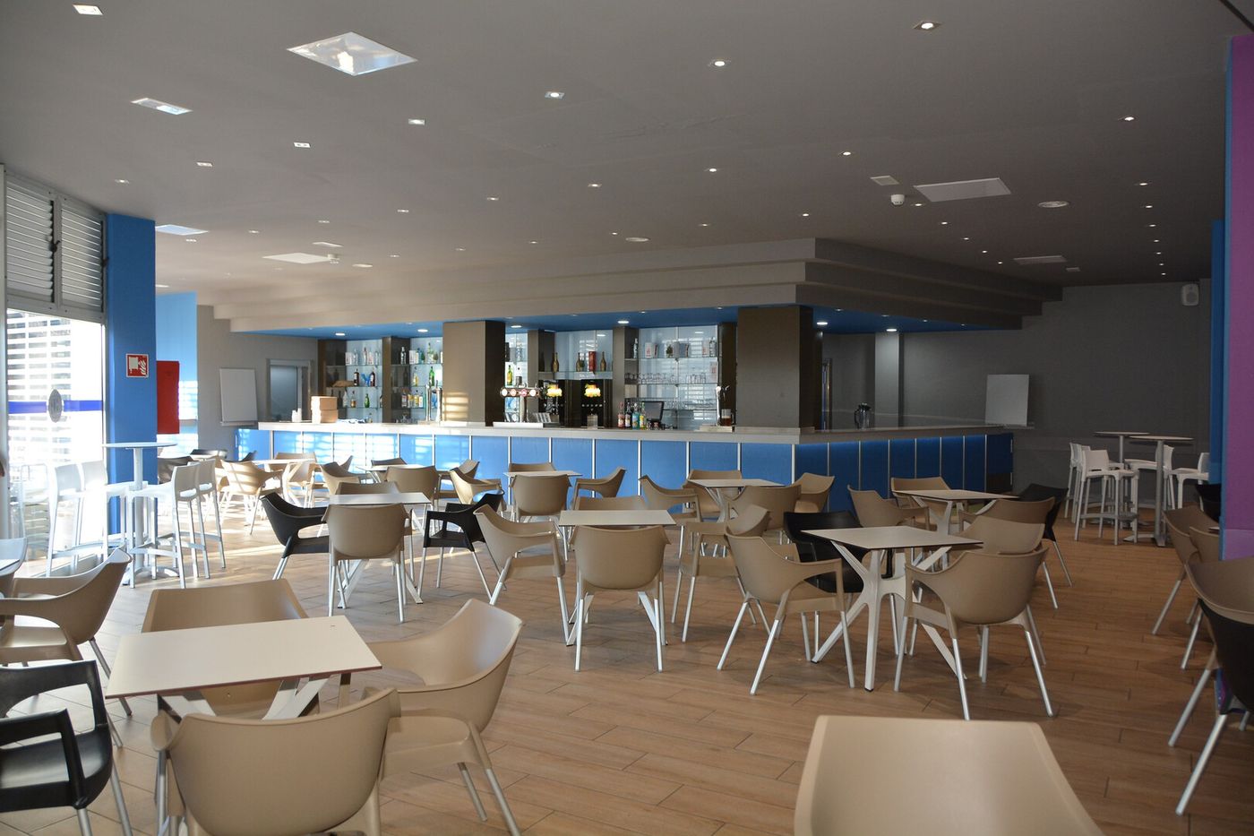 21.01.26 HL Paradise Island