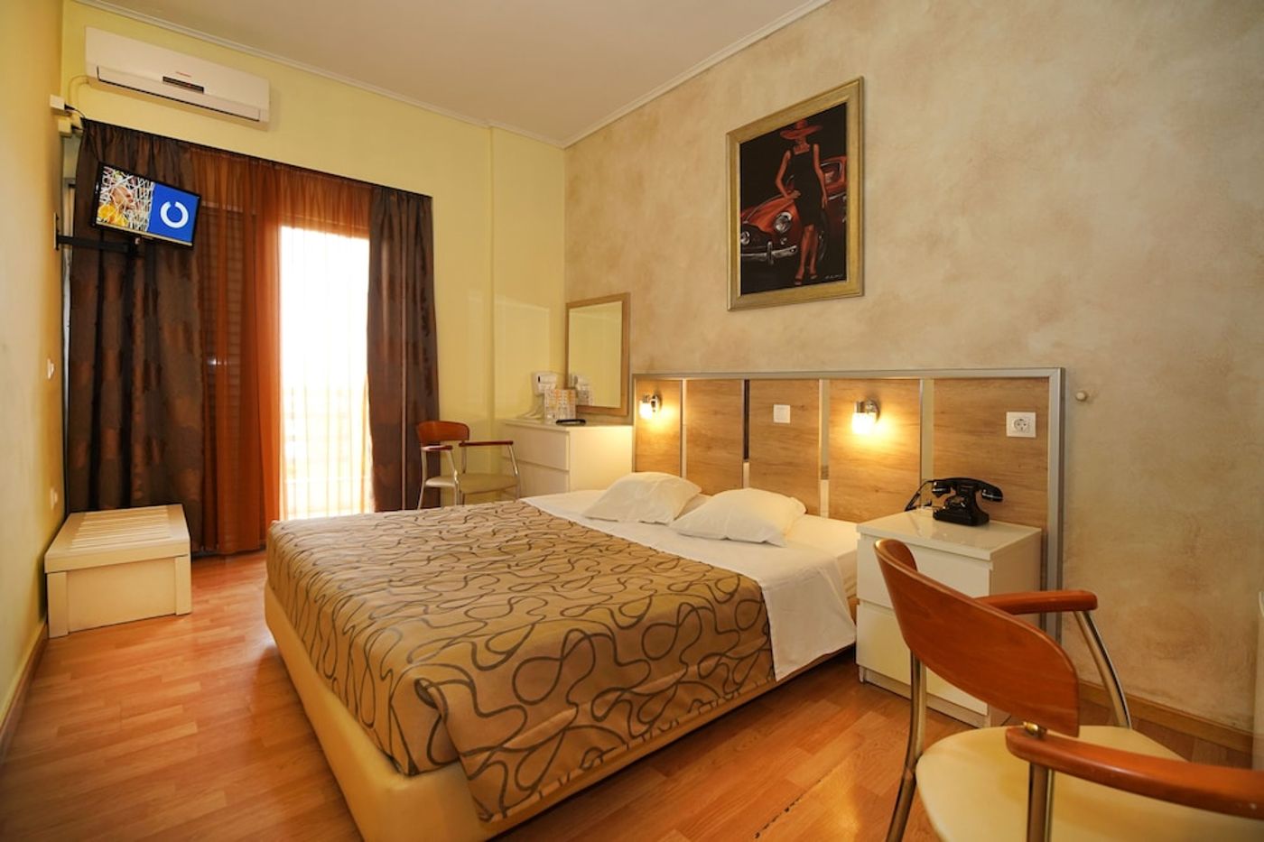 expedia-3163687-1