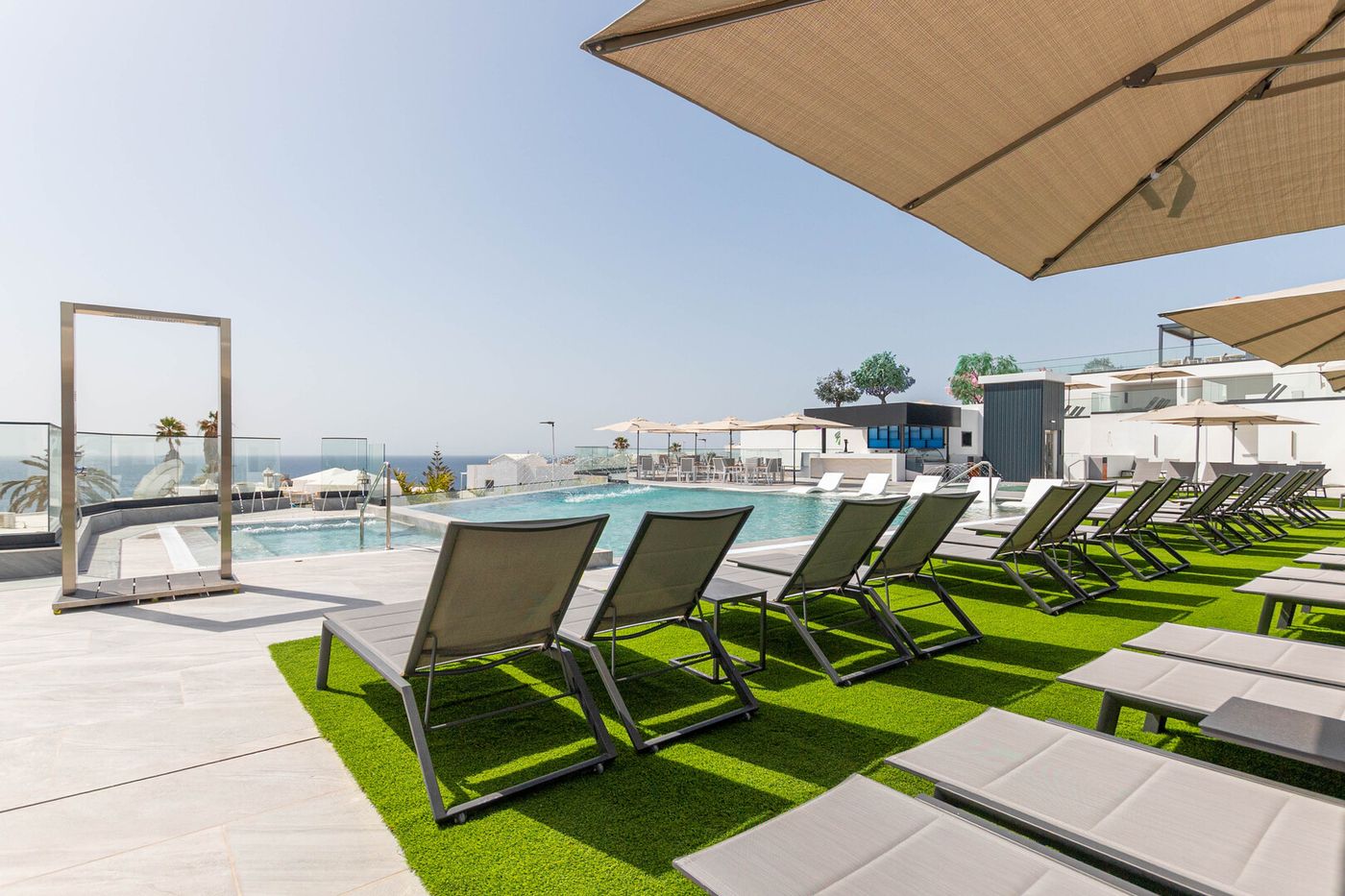 ROYAL ATLANTICO