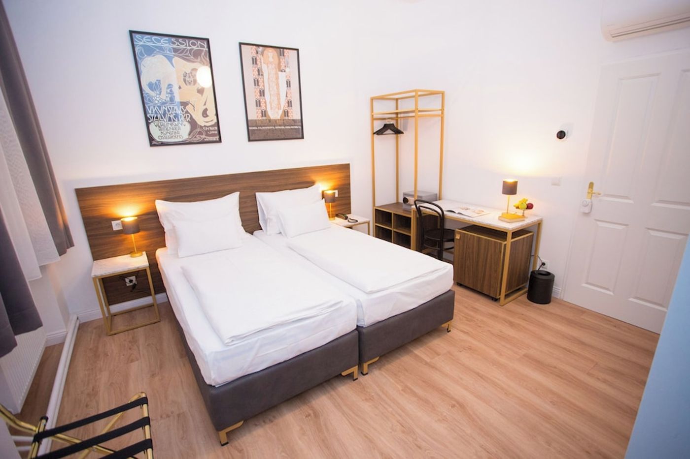 expedia-3163978-25