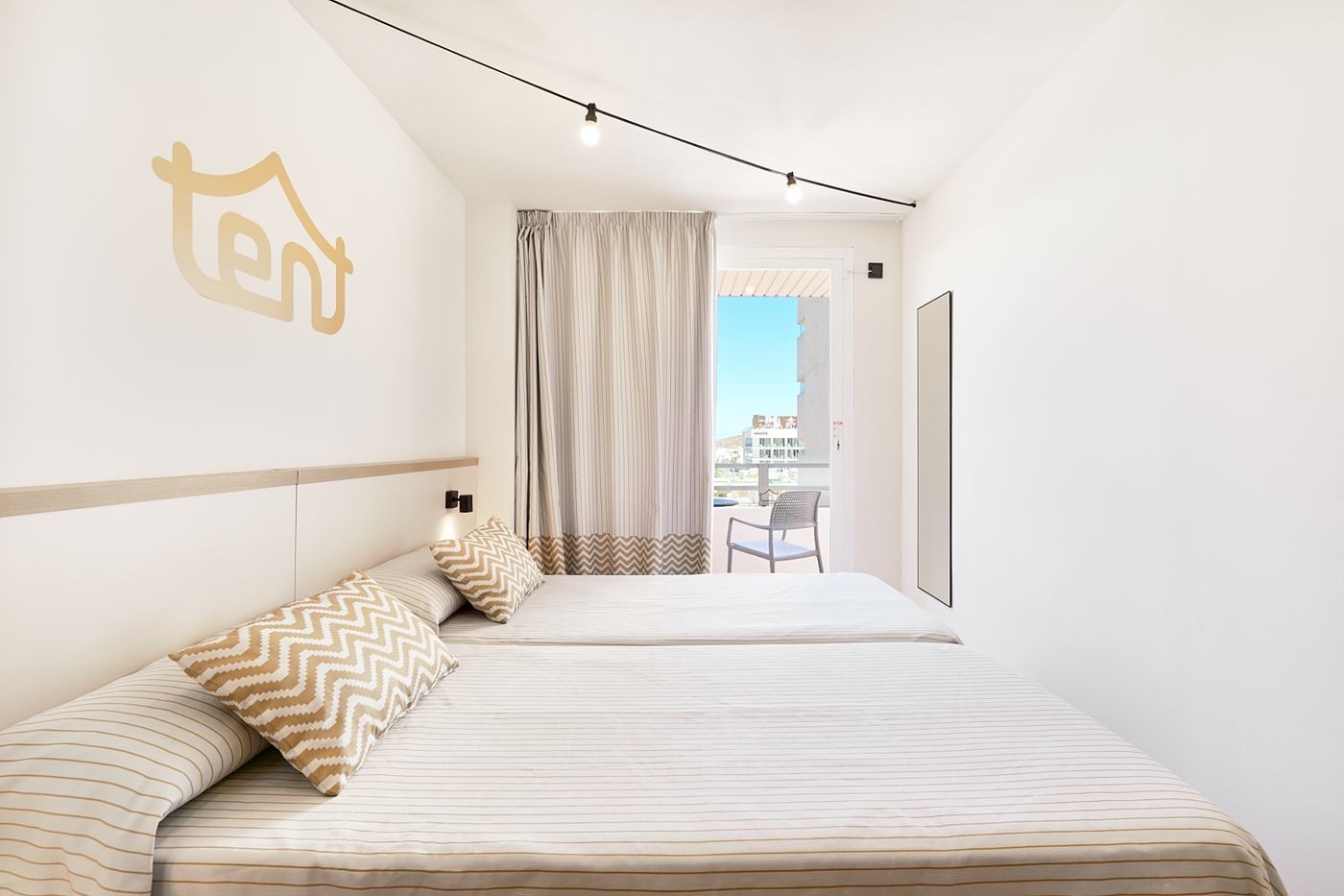 02.09.26 Tent Calvia Beach