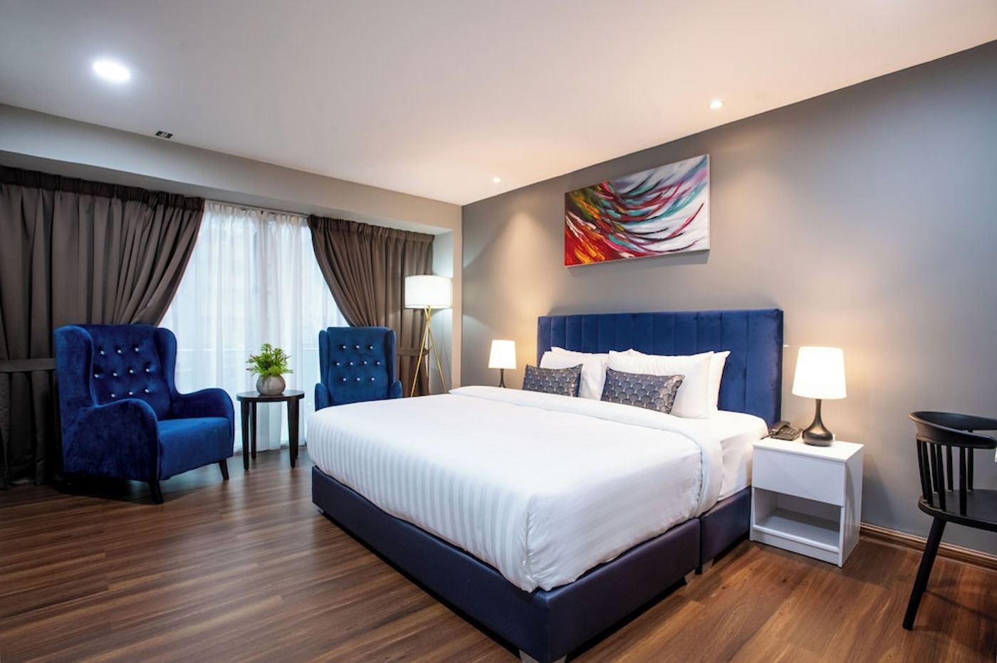 expedia-3165437-4