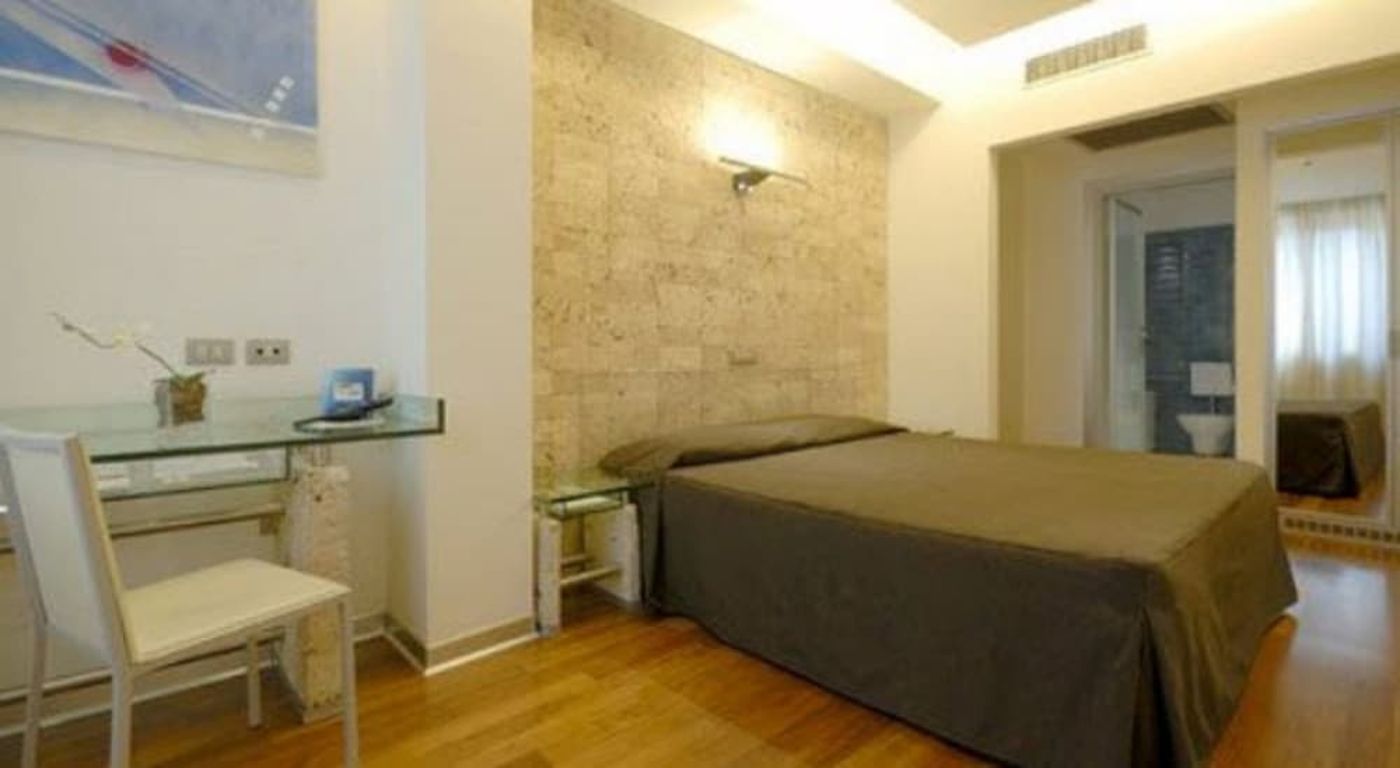 expedia-3163632-24
