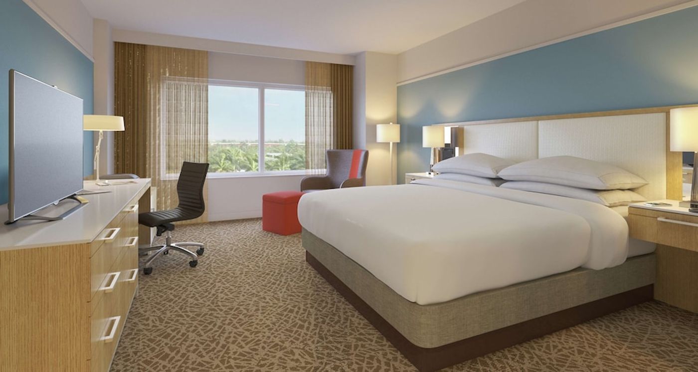 expedia-3157046-30