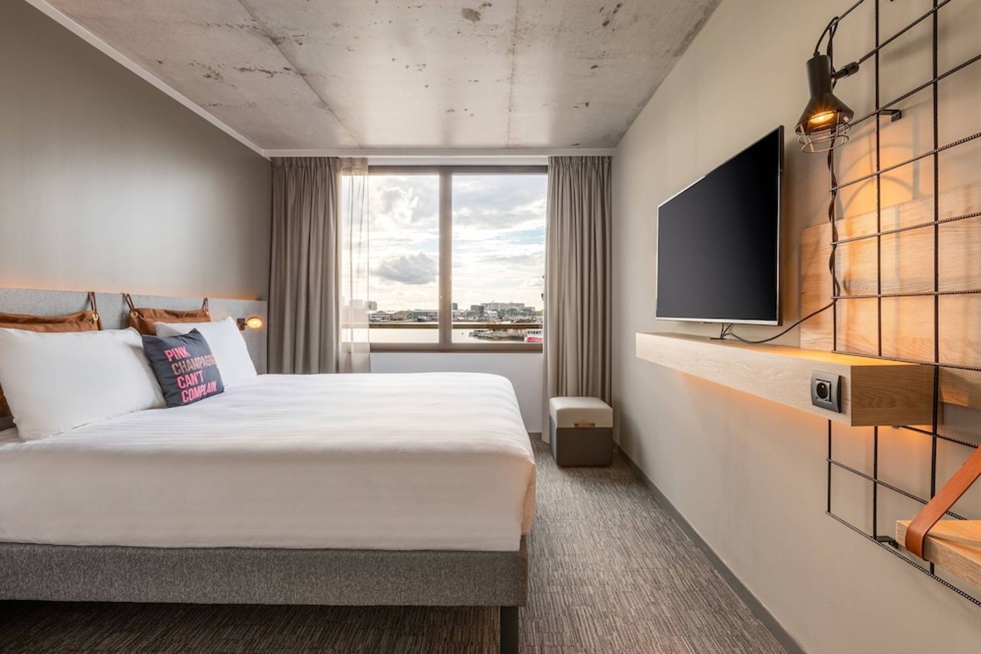 expedia-3165376-26