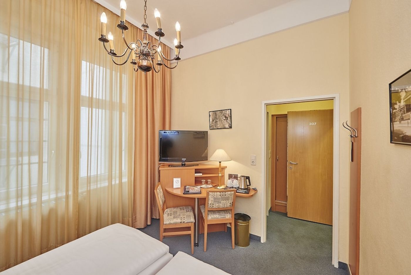 expedia-3164553-16