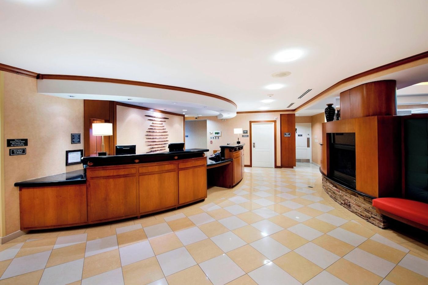 expedia-3163875-4