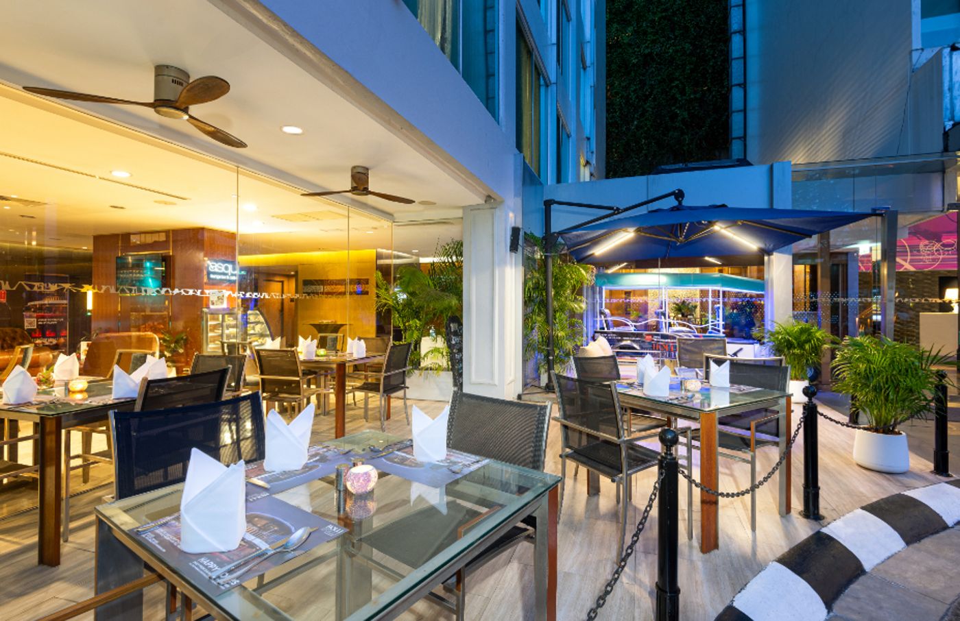 Radisson Suite Bangkok Sukhumvit 09.09