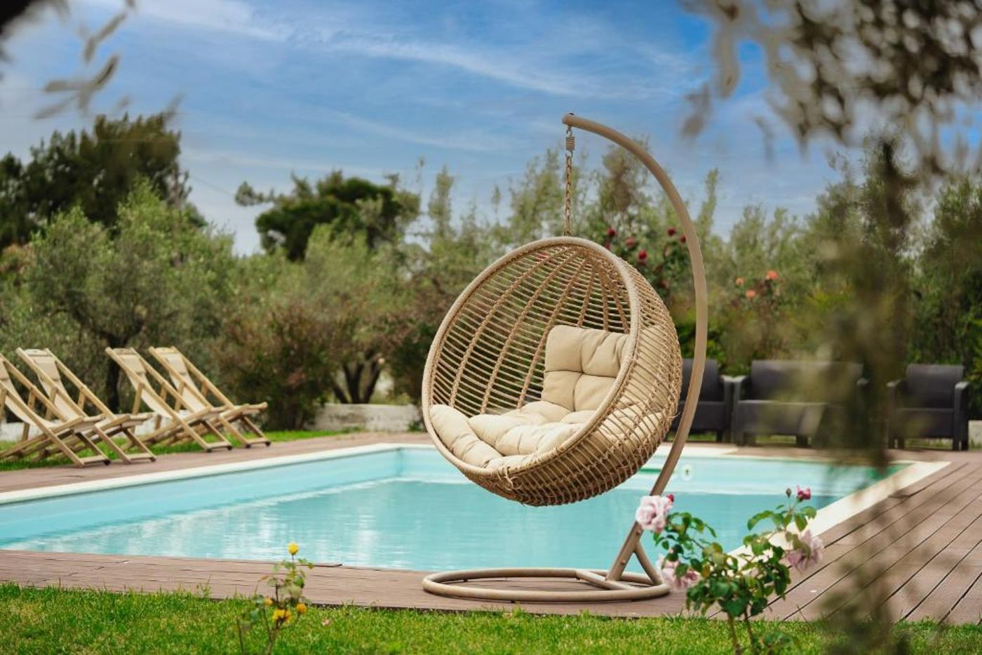 Kalisun Pool House By Georgalas 
