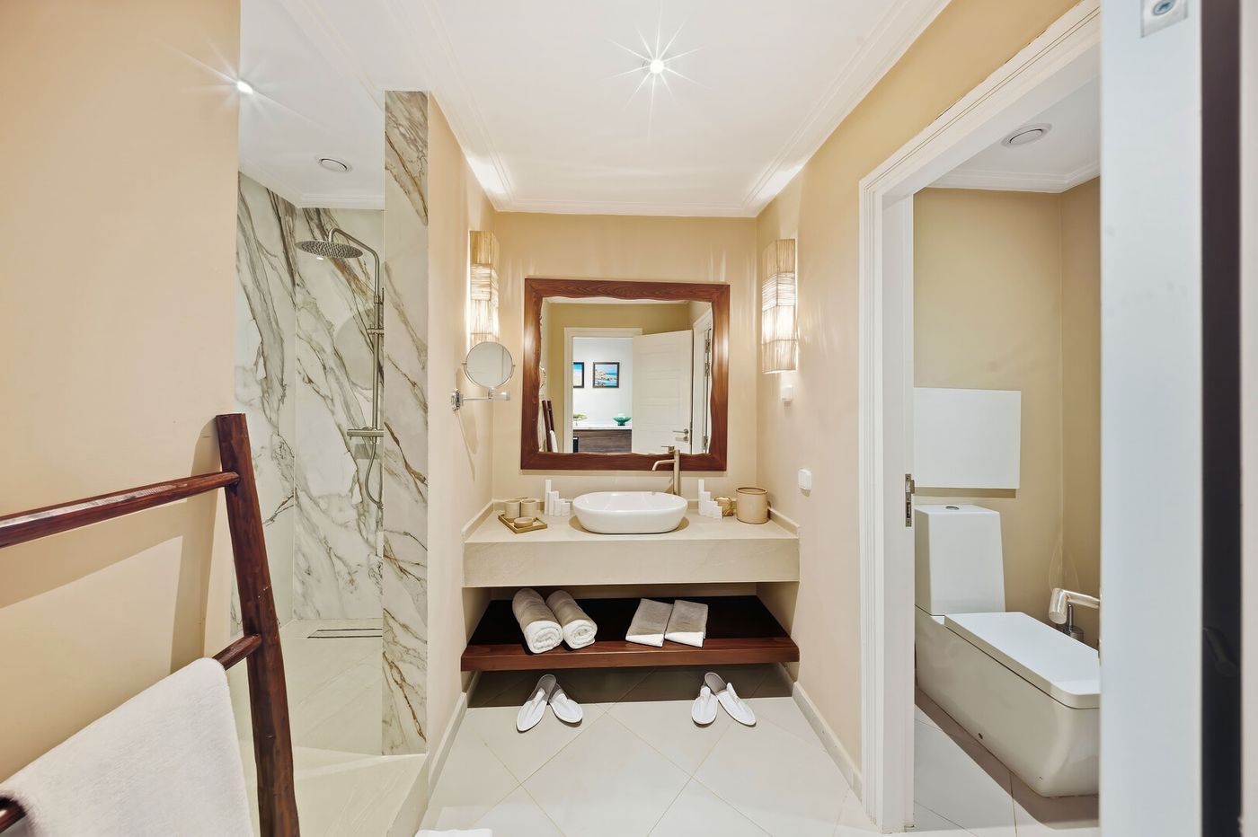 Paradis Plage Surf and Spa 02.06