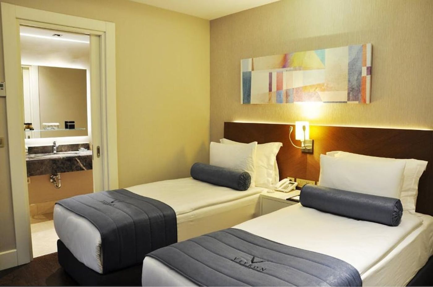 expedia-3161821-24