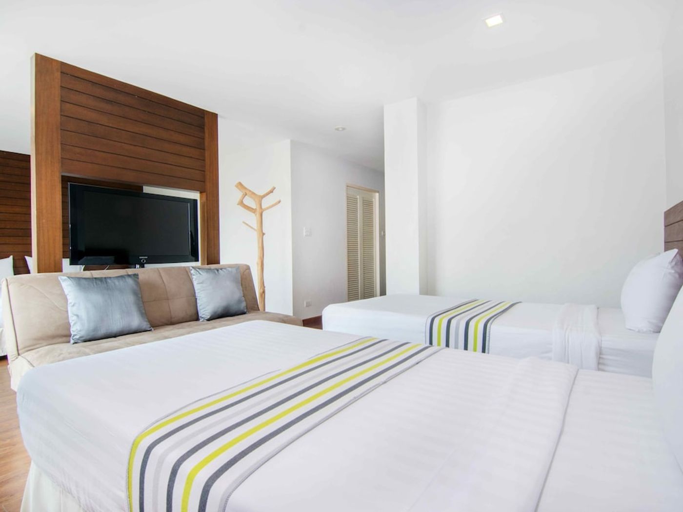 expedia-3162872-12
