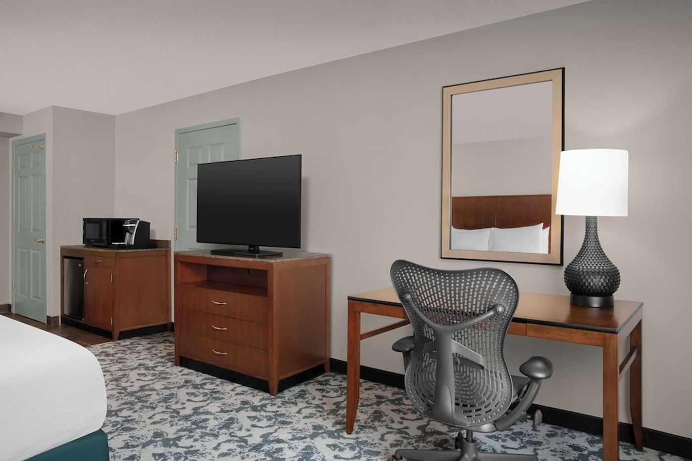 expedia-3162079-15