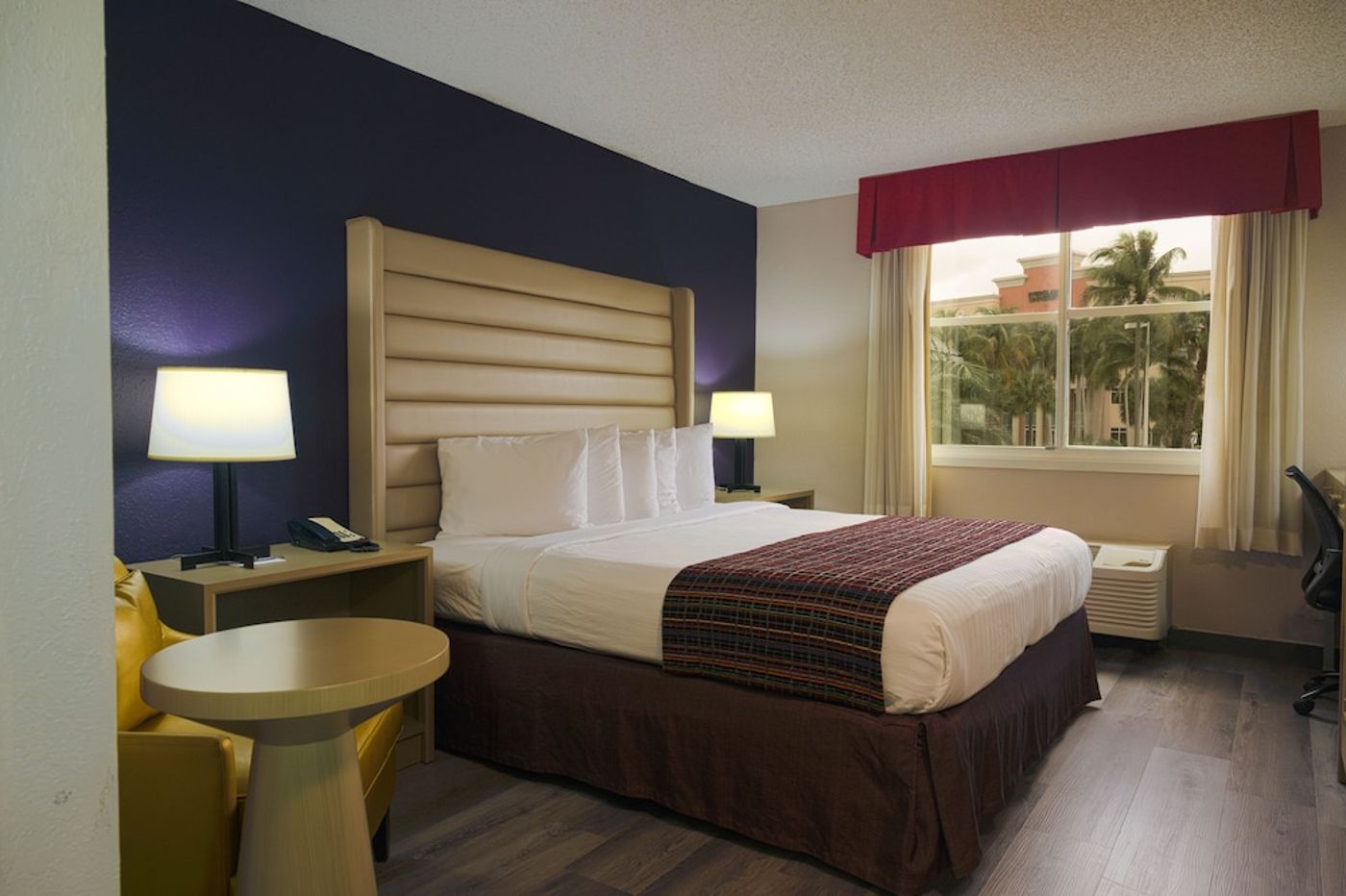expedia-3158764-8