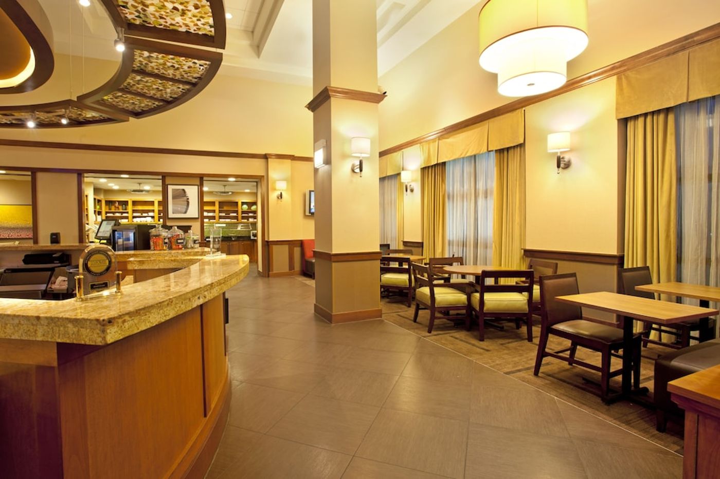 expedia-3158794-4