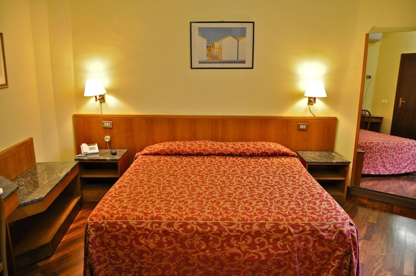 expedia-3159910-11