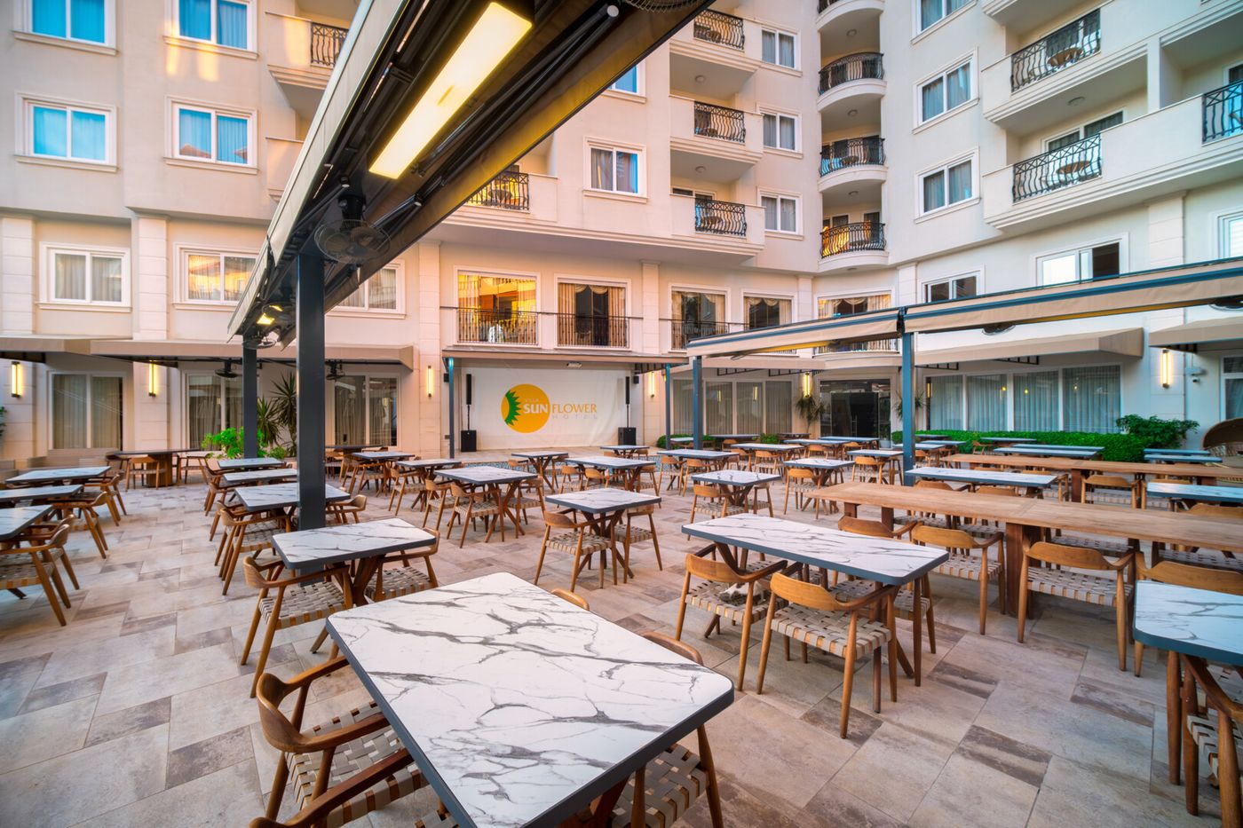 Villa Sunflower Hotel