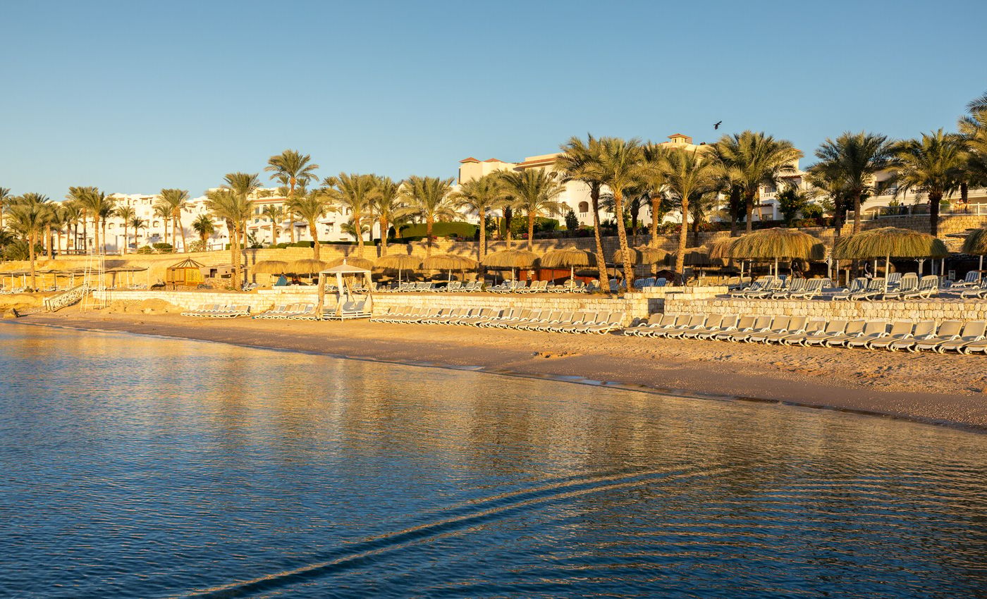 Continental Plaza Beach 11.05