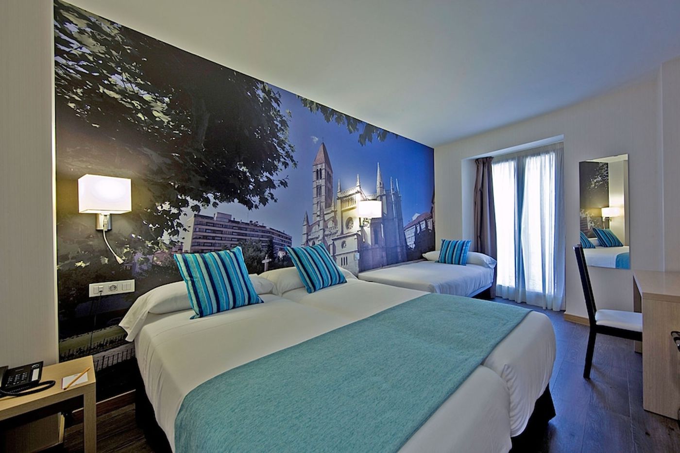 expedia-3159688-20