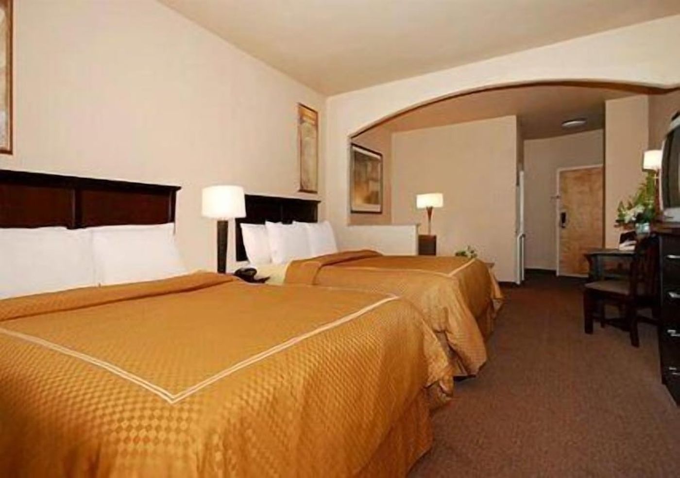 expedia-3163245-12