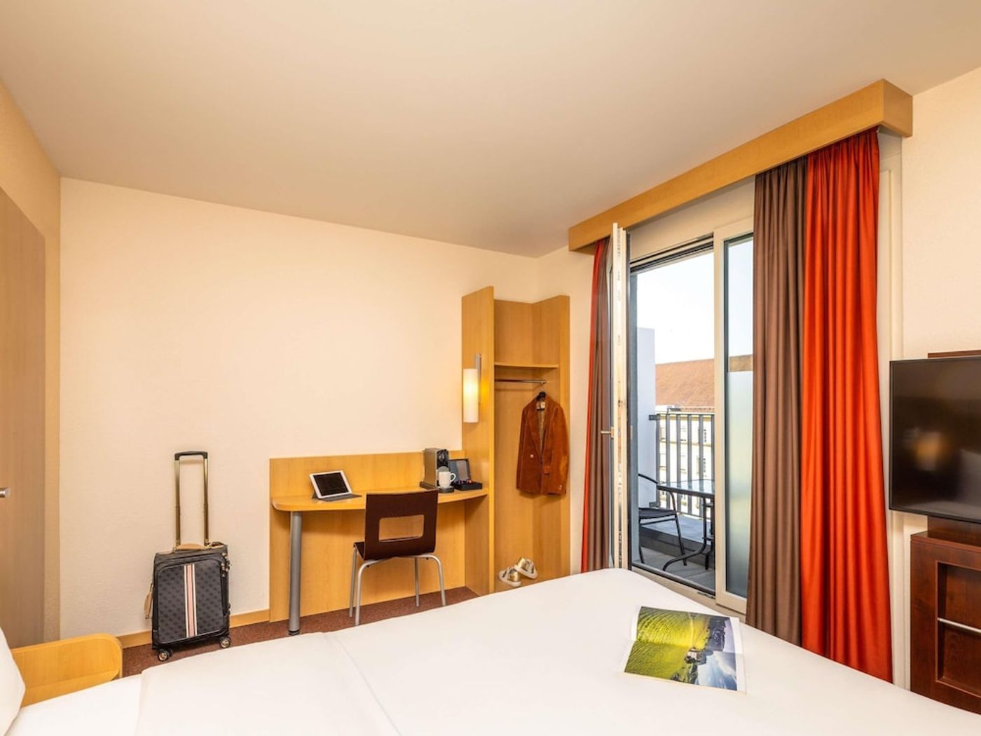 expedia-3164073-25