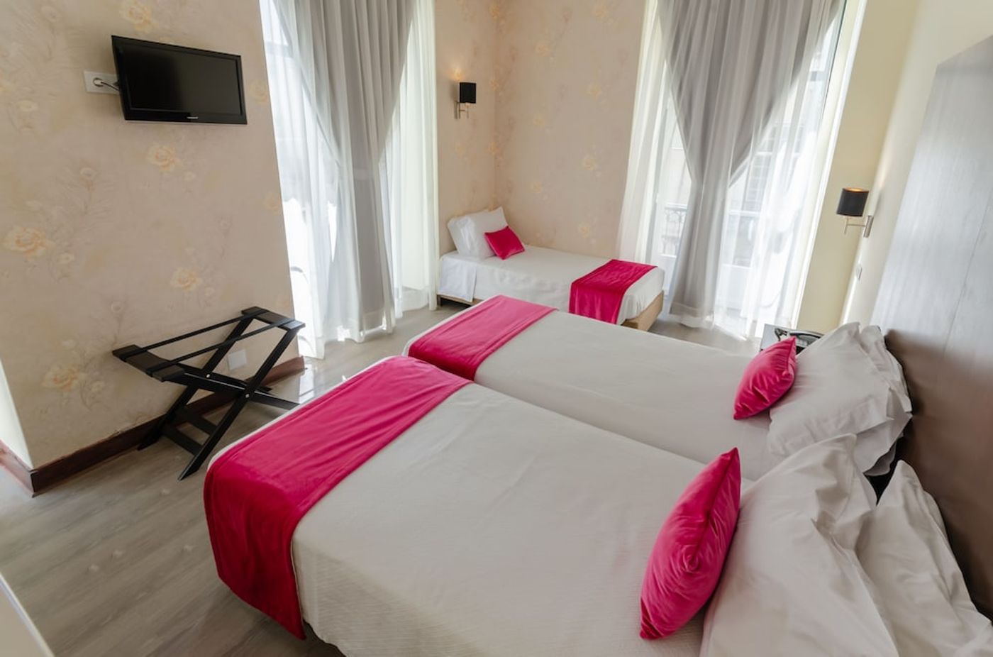 expedia-3165212-30
