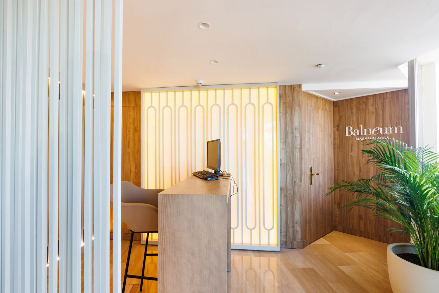 Viva Golf - Adults Only 18+