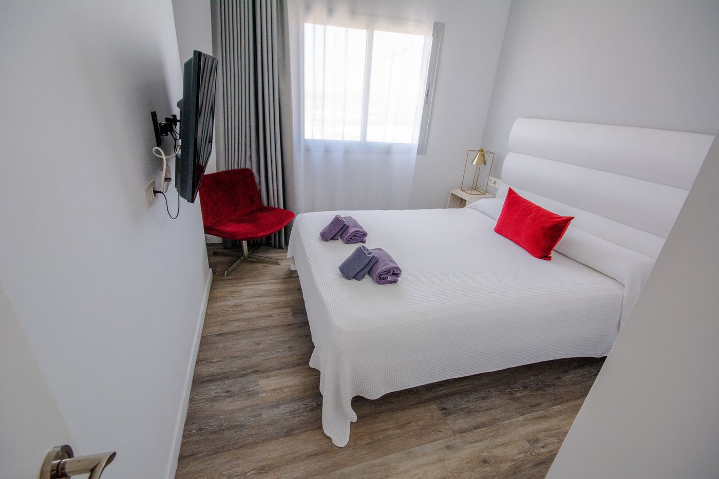 04.02.26 Bristol Sunset Beach