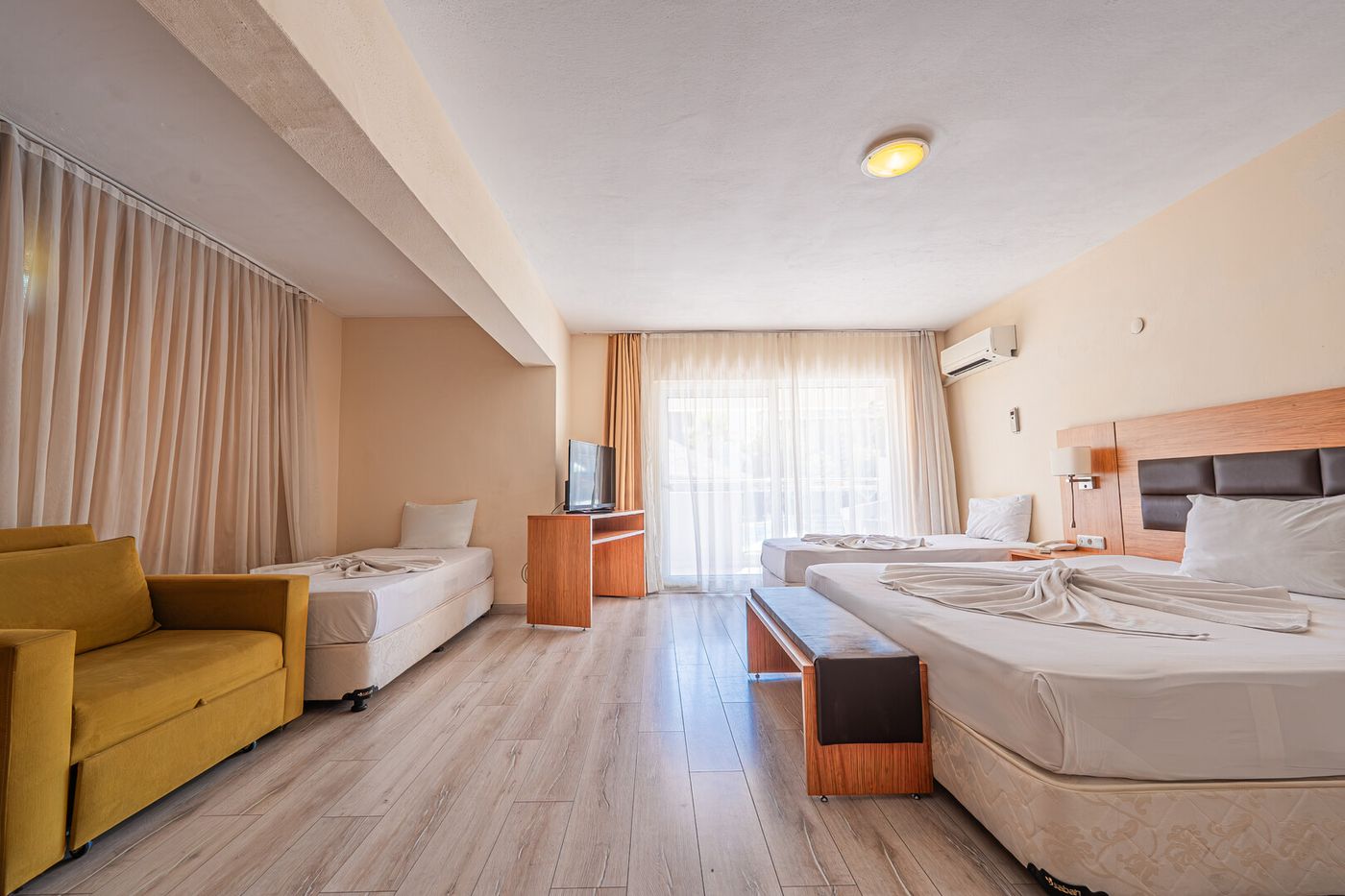Begonville Hotel