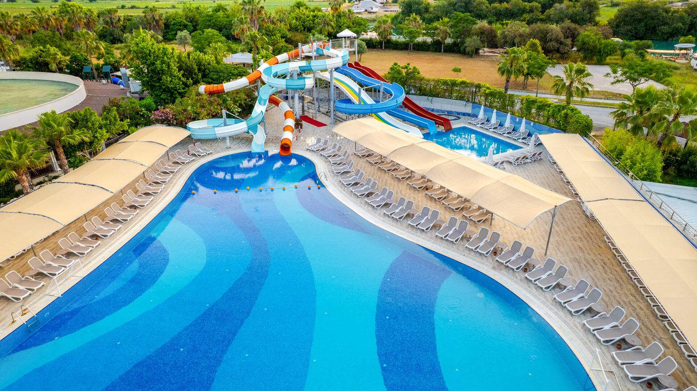 Lake & Riverside Hotel & Spa