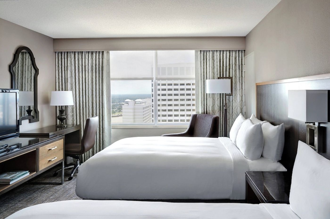expedia-3157900-25